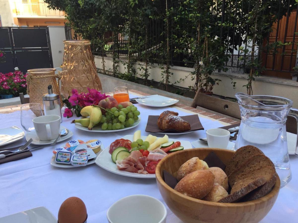 Sikule Bed & Breakfast Santa Teresa Di Riva Exterior foto